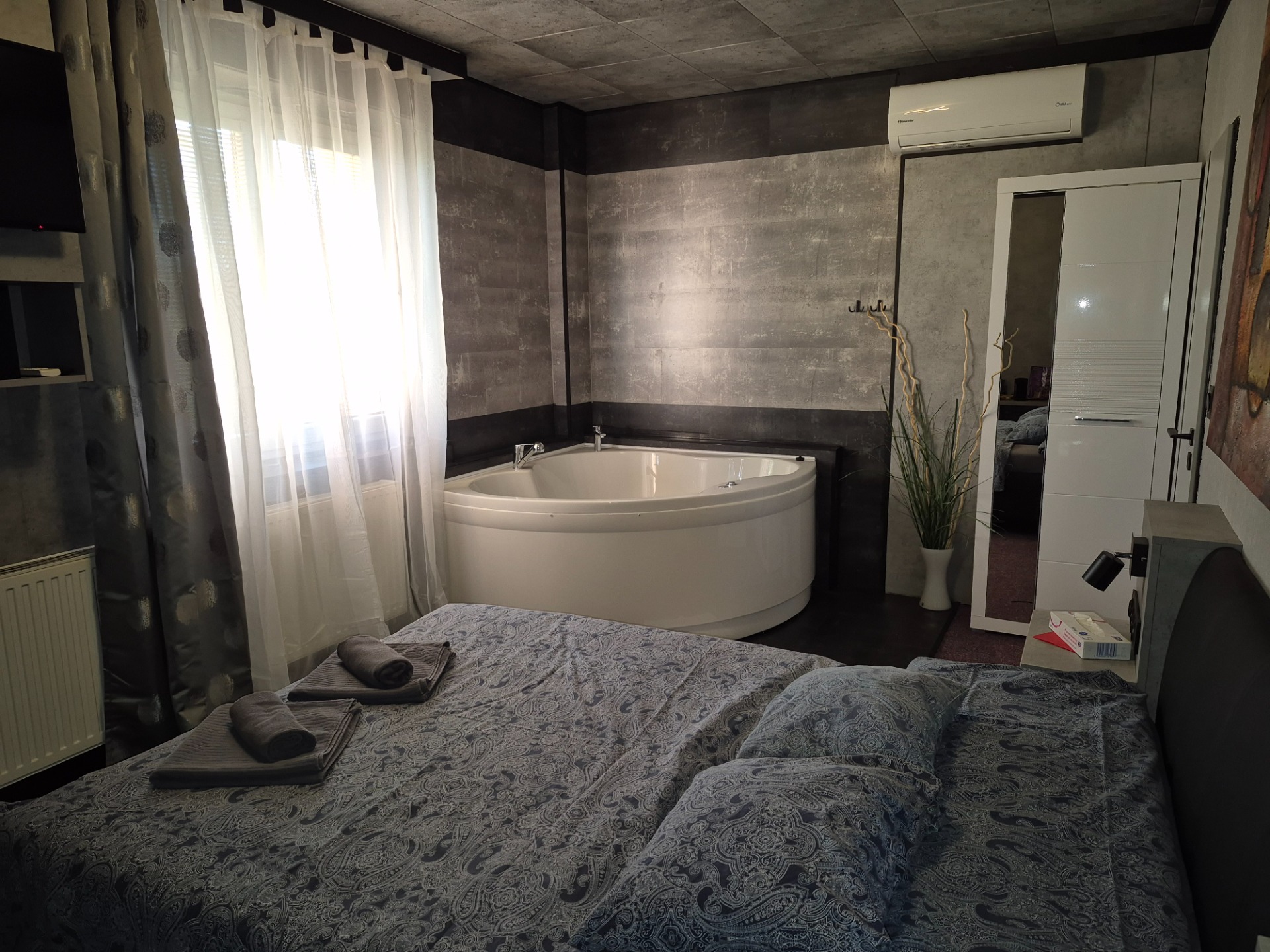 HNÍZDEČKO LÁSKY OSTRAVA